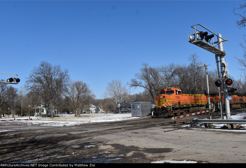 BNSF 7721 ATSF 1015